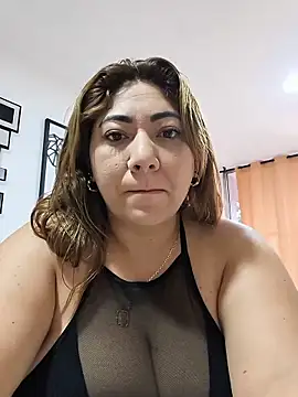 Snapshot of kendra_fire chatting on June 2026 02:28:01 PM kendra fire online show from June 2026 02:28:01 PM