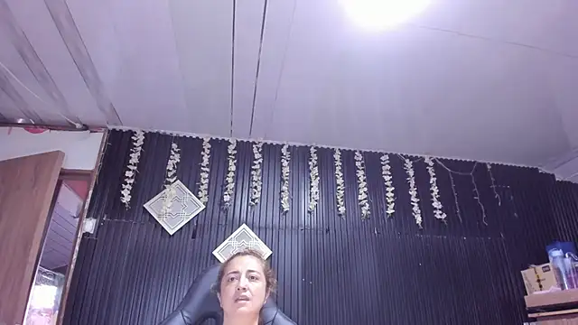 lalanaughty online show from February 2026 12:02:02 PM