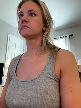 Kay Cakes online show from March 2025 03:58:02 PM