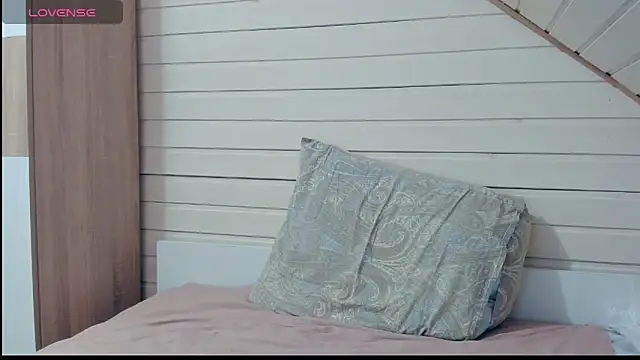 I AM MILF online show from March 2025 07:04:02 PM