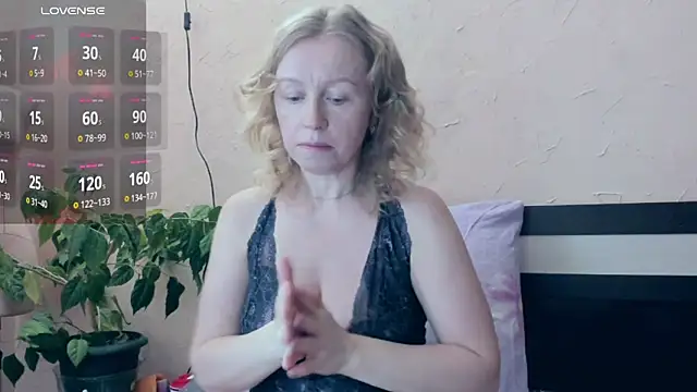 I AM MILF online show from February 2026 08:05:02 AM