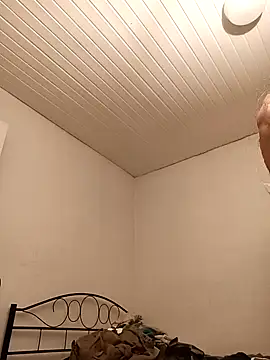 AthleticWomenizer2 online show from December 2025 01:56:02 AM