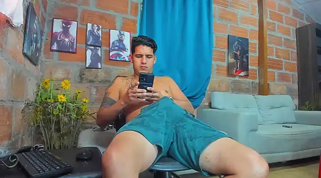 Snapshot of Zack_Grey chatting on March 2025 03:56:01 PM Zack Grey online show from March 2025 03:56:01 PM