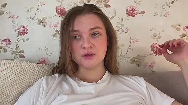 LoVenda online show from March 2025 10:05:01 AM