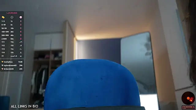 LAUREL HAZEL online show from February 2025 01:40:01 AM