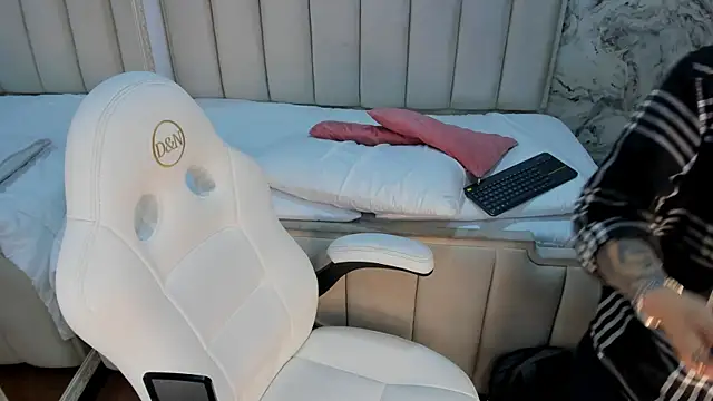 amy ink online show from September 2025 11:25:01 AM