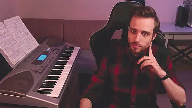 Snapshot of Sweetparker chatting on March 2025 06:13:02 AM Sweetparker online show from March 2025 06:13:02 AM