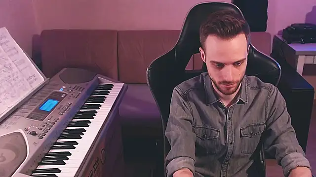 Snapshot of Sweetparker chatting on October 2025 07:24:02 PM Sweetparker online show from October 2025 07:24:02 PM