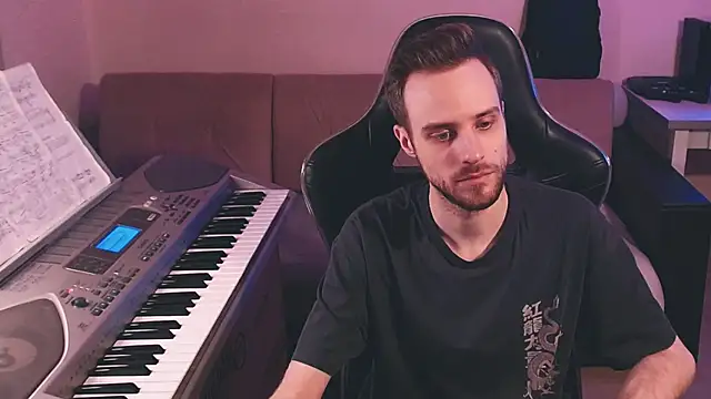 Snapshot of Sweetparker chatting on November 2025 06:40:01 PM Sweetparker online show from November 2025 06:40:01 PM