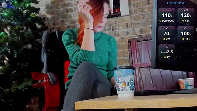 MrsVenus online show from December 2024 06:00:02 AM