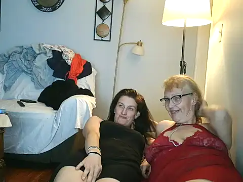 Snapshot of pctt chatting on October 2025 06:23:01 AM pctt online show from October 2025 06:23:01 AM