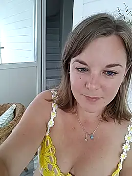 SwedishJennifer online show from June 2026 01:15:02 PM