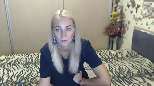 Snapshot of MirabelaSweet chatting on July 2026 09:35:01 AM MirabelaSweet online show from July 2026 09:35:01 AM