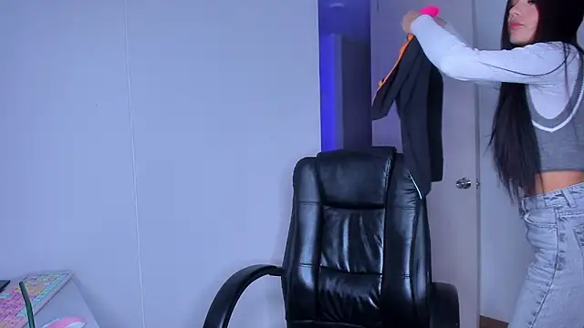 Lisegg  online show from April 2026 10:51:02 AM