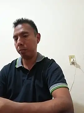 Snapshot of desnudo_Sexoxo chatting on January 2025 04:04:01 AM desnudo Sexoxo online show from January 2025 04:04:01 AM