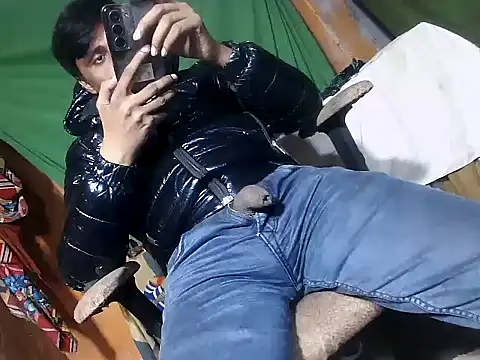 desiboy1101 online show from November 2025 02:05:01 PM