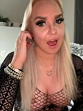 MIA-XXX online show from November 2025 08:28:02 AM