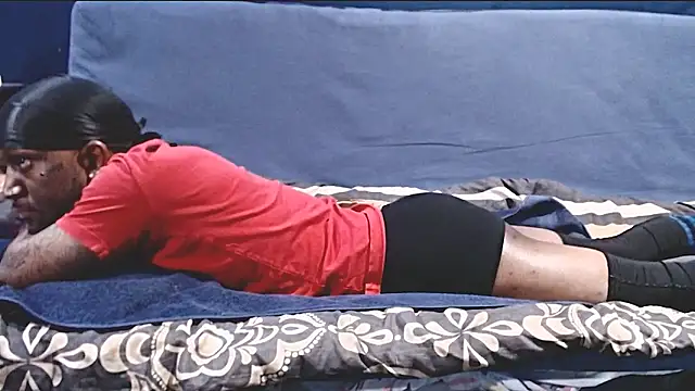 Snapshot of iBreakHeartz chatting on November 2025 01:45:01 PM iBreakHeartz online show from November 2025 01:45:01 PM