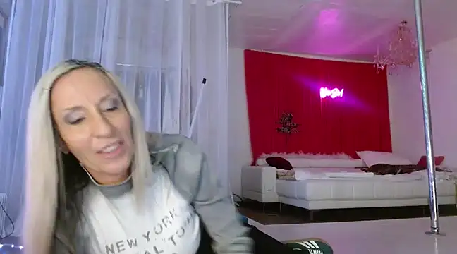 Sweet-Ginger online show from December 2024 10:45:02 PM