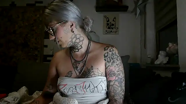 RoxxyInk online show from July 2026 01:25:02 AM