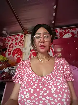 Snapshot of sweetieme chatting on June 2026 09:37:01 AM sweetieme online show from June 2026 09:37:01 AM
