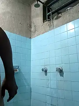 GeorgeVergaGrues online show from December 2024 05:00:02 AM