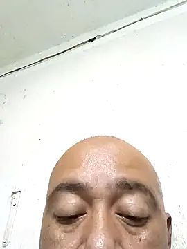 GeorgeVergaGrues online show from October 2025 03:34:01 AM