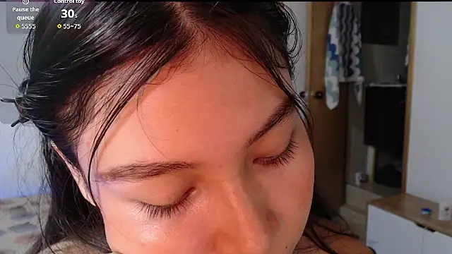 evolet01 online show from October 2025 09:53:01 PM