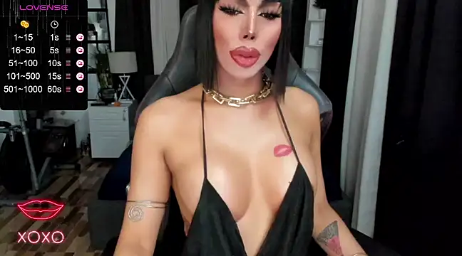 Forever MissCandace online show from December 2024 02:38:02 PM