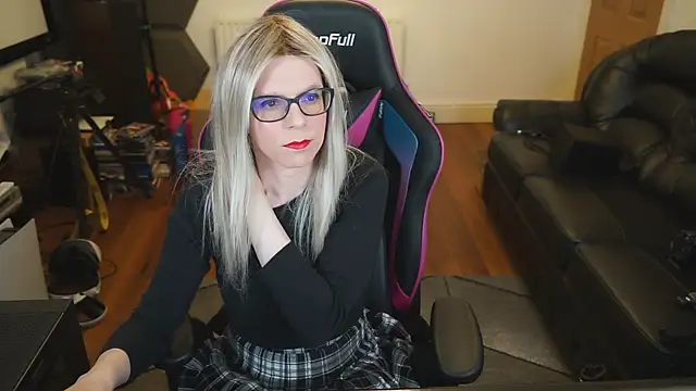 Snapshot of KelseyCobalt chatting on January 2025 10:55:01 PM KelseyCobalt online show from January 2025 10:55:01 PM