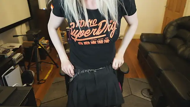 Snapshot of KelseyCobalt chatting on January 2025 01:15:01 AM KelseyCobalt online show from January 2025 01:15:01 AM