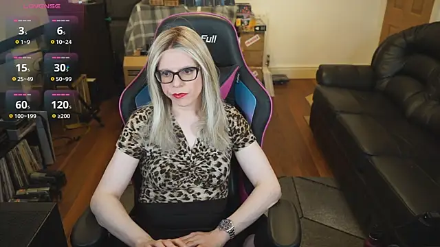 Snapshot of KelseyCobalt chatting on November 2025 09:11:01 PM KelseyCobalt online show from November 2025 09:11:01 PM