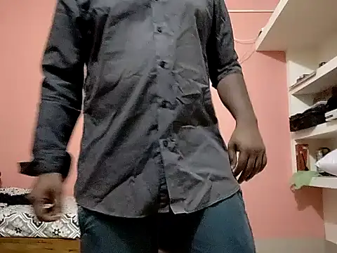 Aneesh007m online show from October 2025 06:42:02 PM