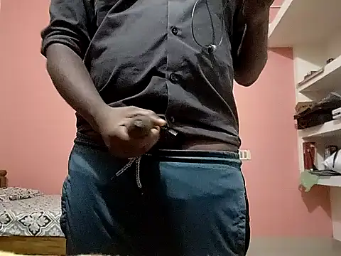 Aneesh007m online show from October 2025 05:57:02 PM