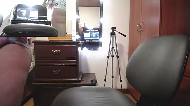 zoe hotxxx online show from February 2026 02:17:02 PM