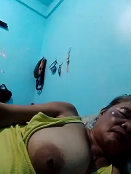 sexylizzy4u online show from March 2026 04:46:01 PM