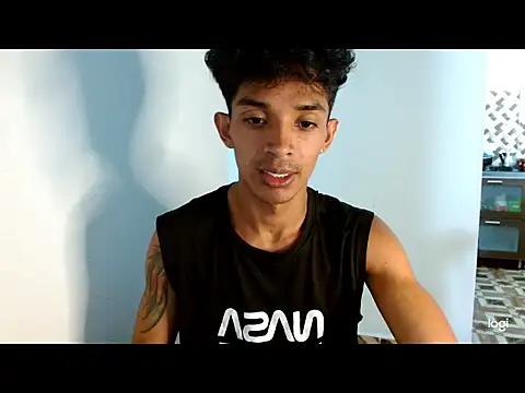 Snapshot of _dannyaldana_ chatting on October 2025 10:33:02 AM  dannyaldana  online show from October 2025 10:33:02 AM