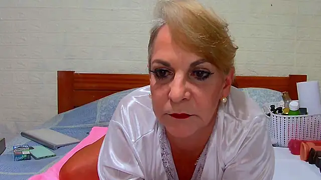 Snapshot of awild_kitten chatting on February 2025 08:35:01 AM awild kitten online show from February 2025 08:35:01 AM