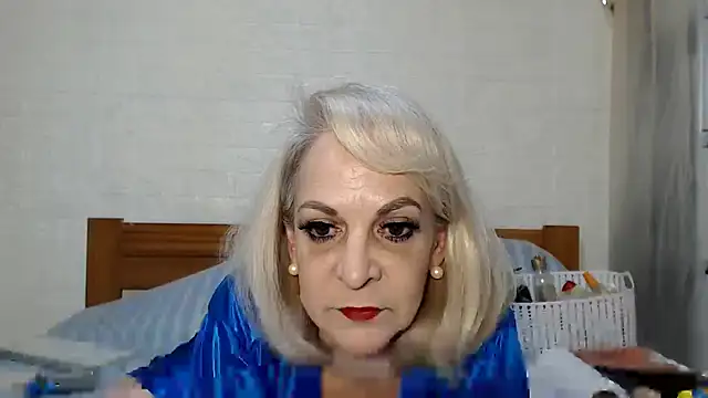 Snapshot of awild_kitten chatting on June 2026 10:41:01 AM awild kitten online show from June 2026 10:41:01 AM