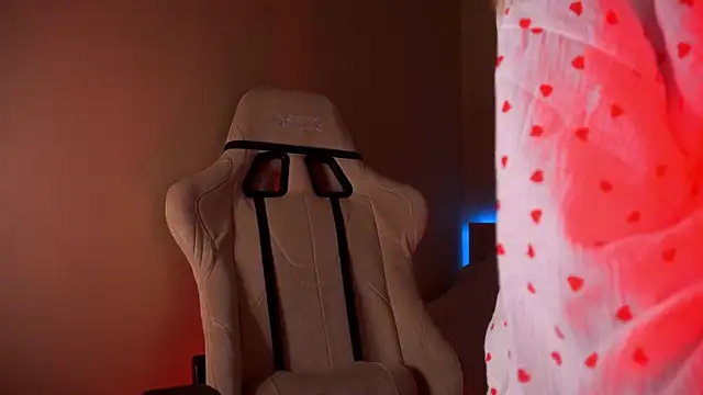 Liuba Fox online show from December 2024 08:25:02 PM