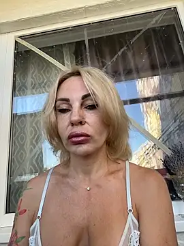 Hotnessi online show from September 2025 09:11:02 AM