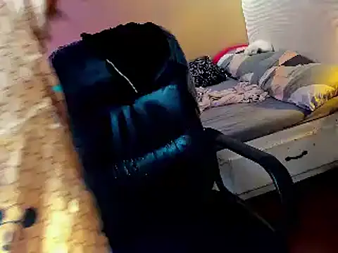 HOTnWILDalice online show from March 2025 01:56:01 AM