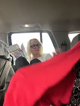 SugarTits199869 online show from November 2025 10:01:01 PM