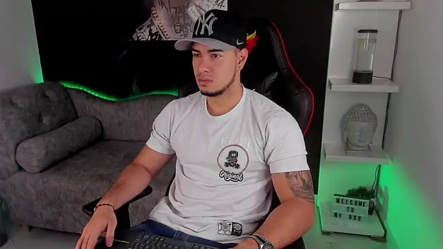 Dimitri Colleman online show from January 2025 06:00:01 PM