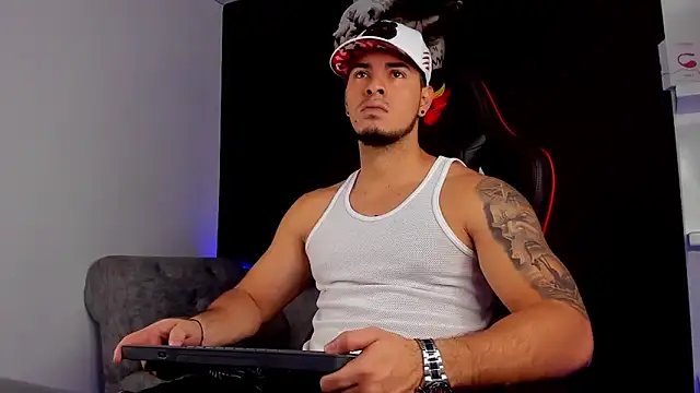 Dimitri Colleman online show from January 2025 04:09:01 AM