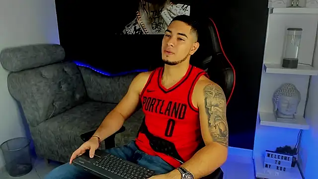 Dimitri Colleman online show from January 2025 03:19:02 AM