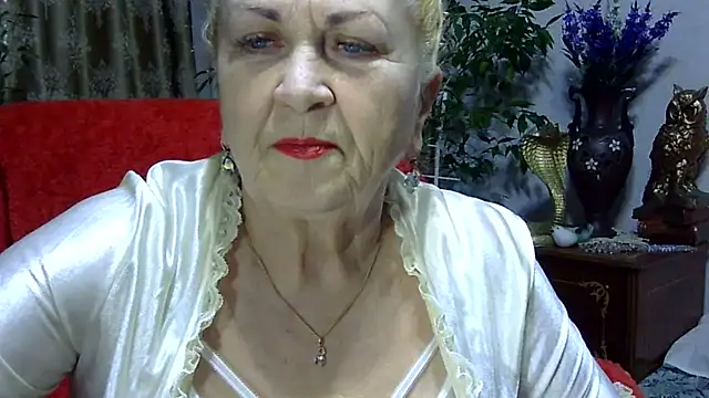Snapshot of Emma52610 chatting on March 2025 06:04:02 PM Emma52610 online show from March 2025 06:04:02 PM