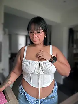 DannaaMeliza online show from December 2024 09:51:01 AM