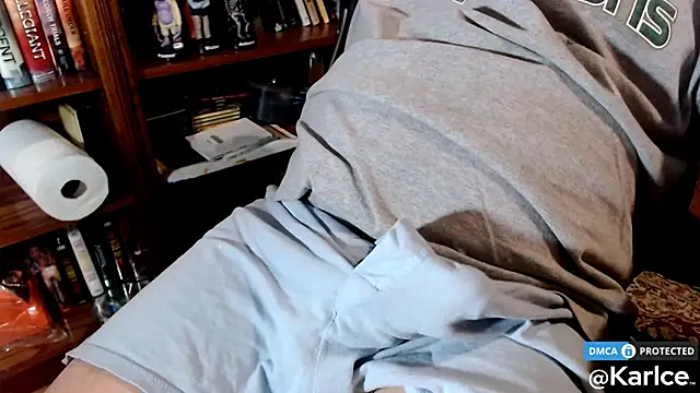 karlce online show from October 2025 02:55:02 AM