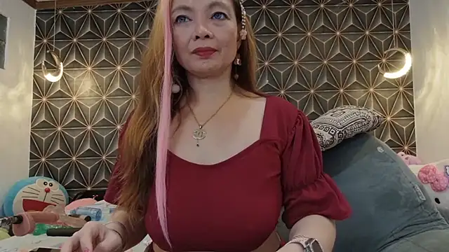 Snapshot of yummymeily chatting on October 2025 12:48:02 PM yummymeily online show from October 2025 12:48:02 PM